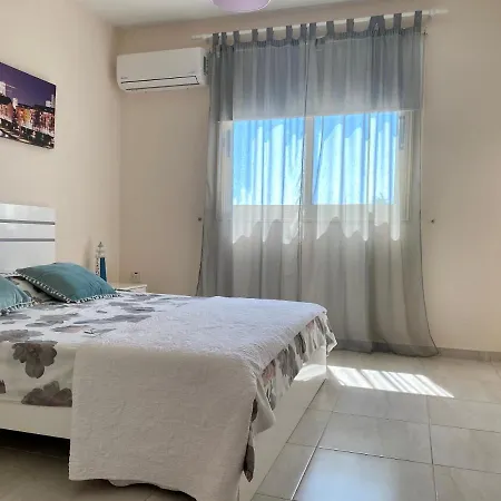 Royal Seacrest а203 Sea View Apartmán *